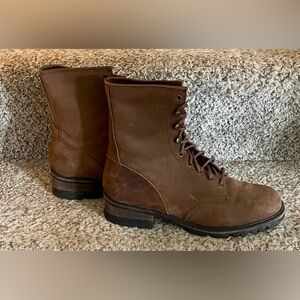 Landrover by Thom McAn